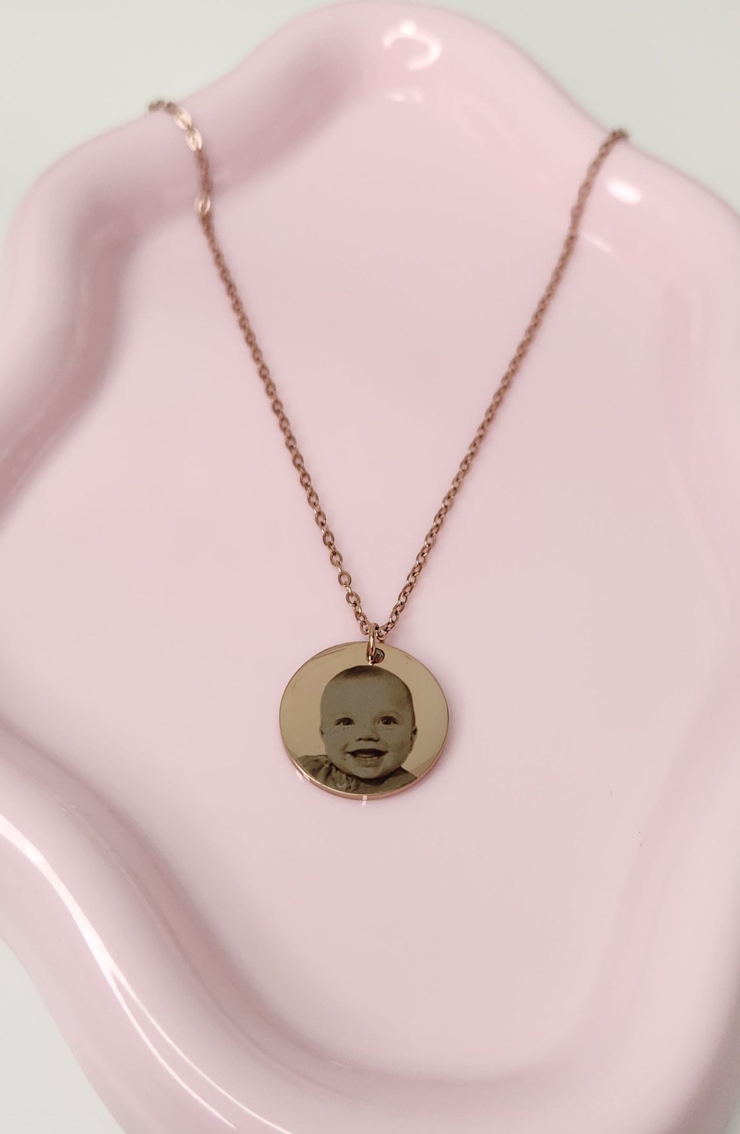 Rose Gold Circle Pendant Necklace