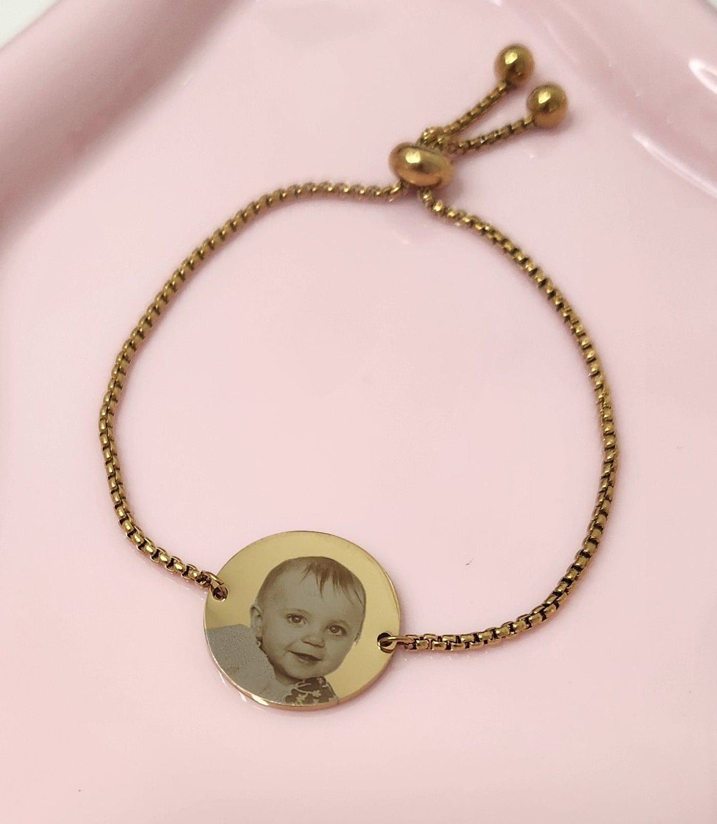 Gold Circle Adjustable Bracelet