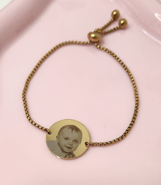 Gold Circle Adjustable Bracelet