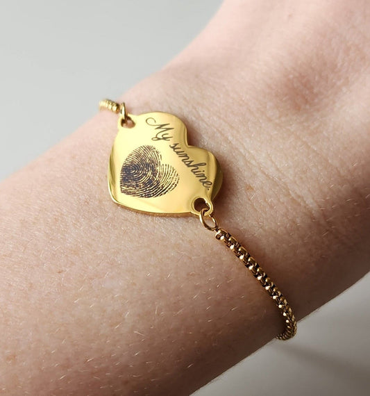 Gold Heart Adjustable Bracelet